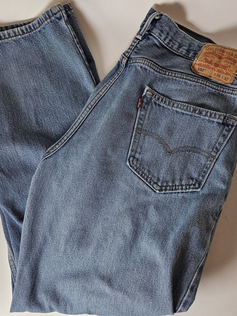 VTG Levi Strauss 550 Relaxed Fit Jeans Mens 34x31 Light Wash Denim Straight Leg